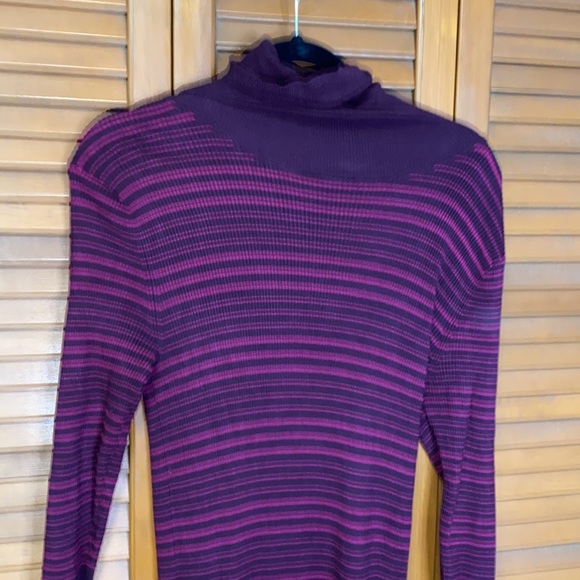 WOMANS DRESS - Picture 3 of 4